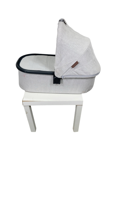 Shop UPPAbaby V2 Bassinet, Anthony (White & Grey Chenille) at GoodBuy Gear