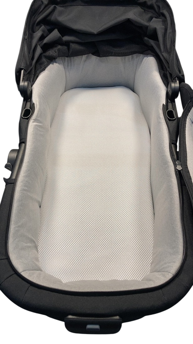 Shop Joolz Aer+ Carrycot, Space Black at GoodBuy Gear