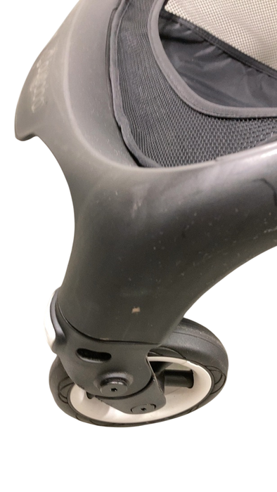 Shop Bugaboo Butterfly Stroller, 2024, Black, Midnight Black, Midnight Black at GoodBuy Gear