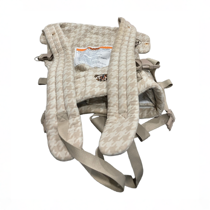 Shop Mabē The Monarch Carrier, Houndstooth at GoodBuy Gear