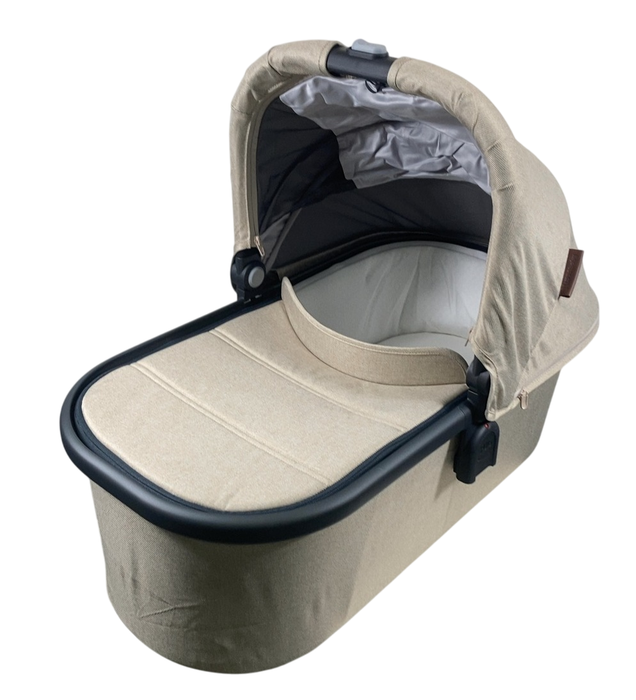 Shop UPPAbaby VISTA V2 Stroller, 2024, Liam (Oat Melange/Carbon) at GoodBuy Gear
