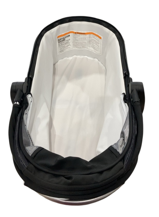 Shop Mockingbird Bassinet 2.0, Black at GoodBuy Gear