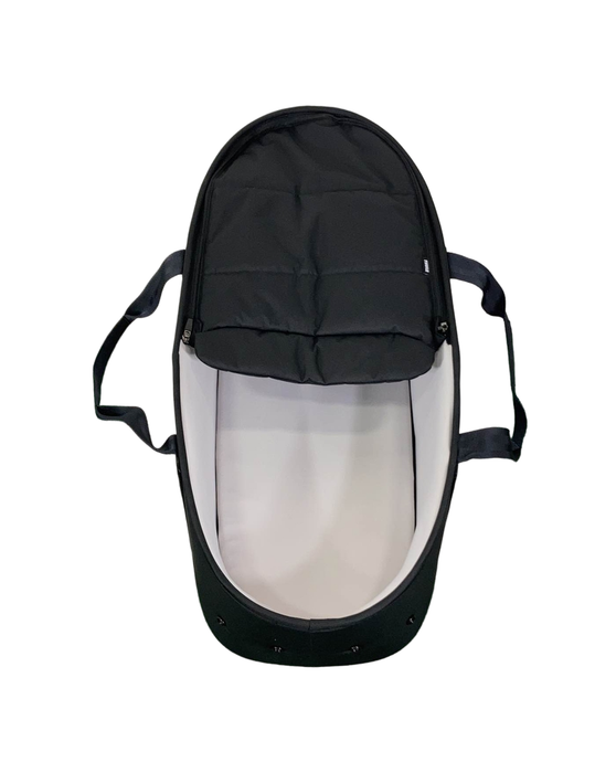 Shop Thule Shine Bassinet, Black at GoodBuy Gear