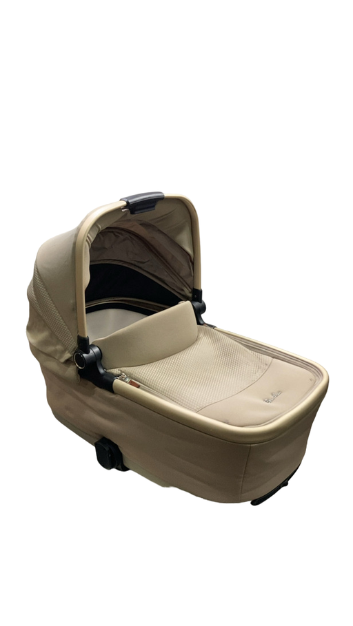 Shop Silver Cross Reef Bassinet, 2023, Stone at GoodBuy Gear