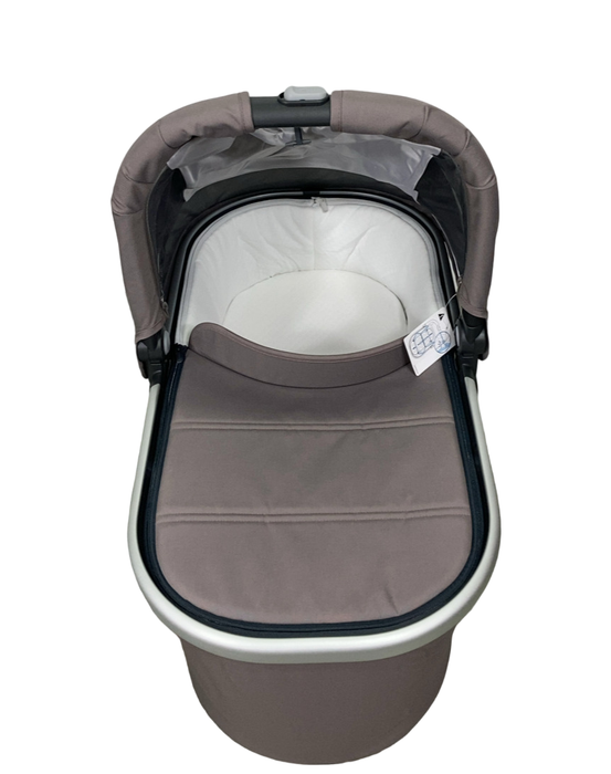 Shop UPPAbaby VISTA V2 Stroller, 2023, Theo (Dark Taupe) at GoodBuy Gear