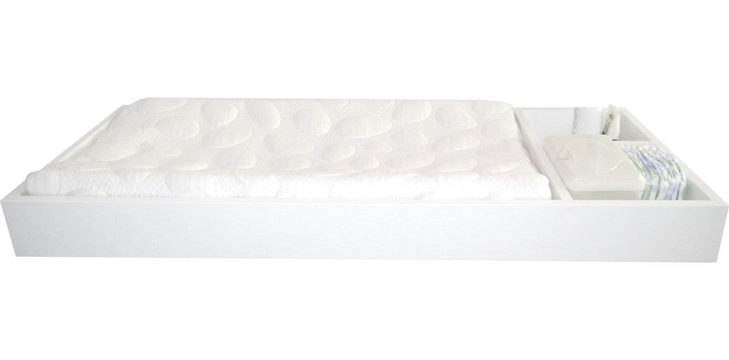 Spot on Square Alto Changing Tray, White