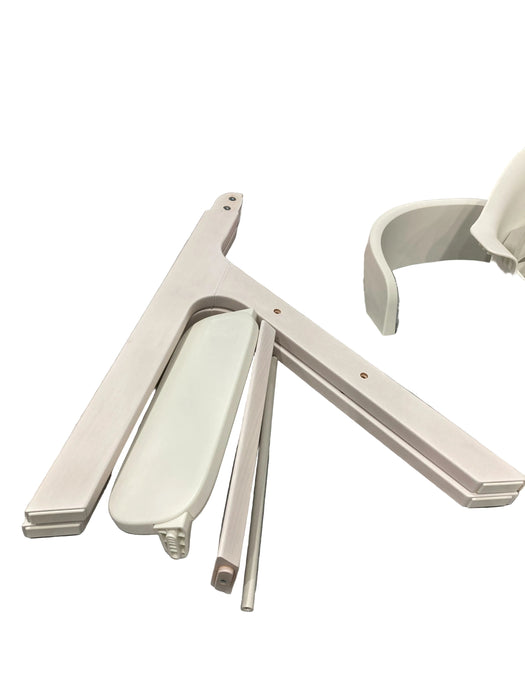 Mockingbird High Chair, White, Cloud Washed Beech