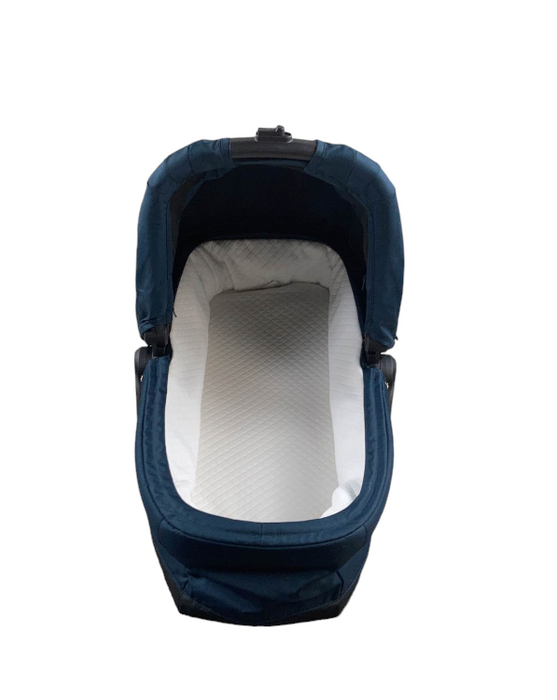 Thule Sleek Bassinet, Navy Blue