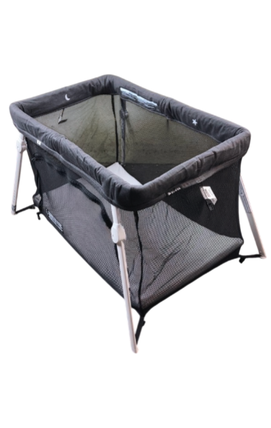 Guava Family Lotus Travel Crib, Grey