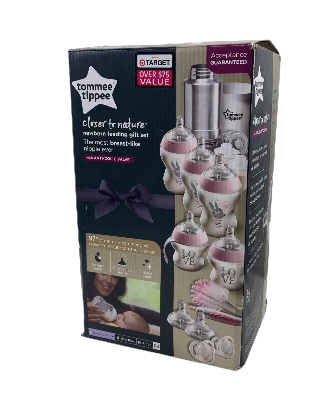 Tommee Tippee Closer to Nature Newborn Feeding Gift Set, Pink