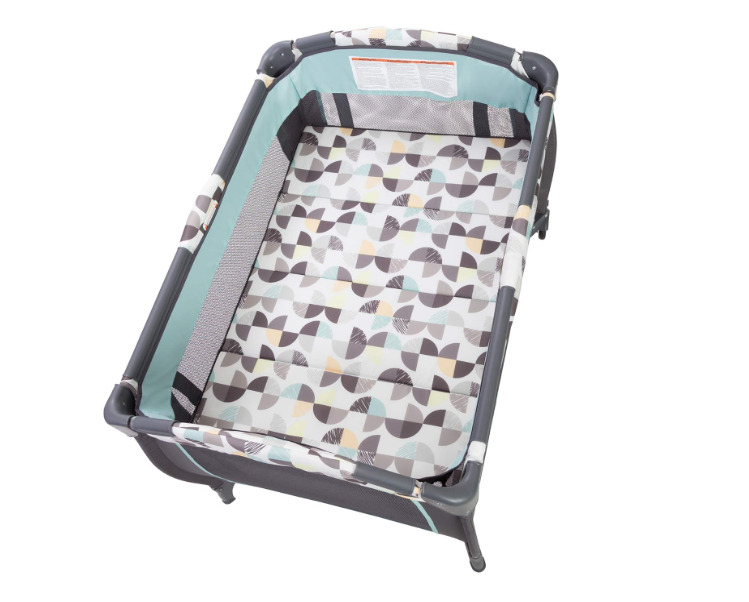 Baby Trend Trend-E Nursery Center Playard, Doodle Dots