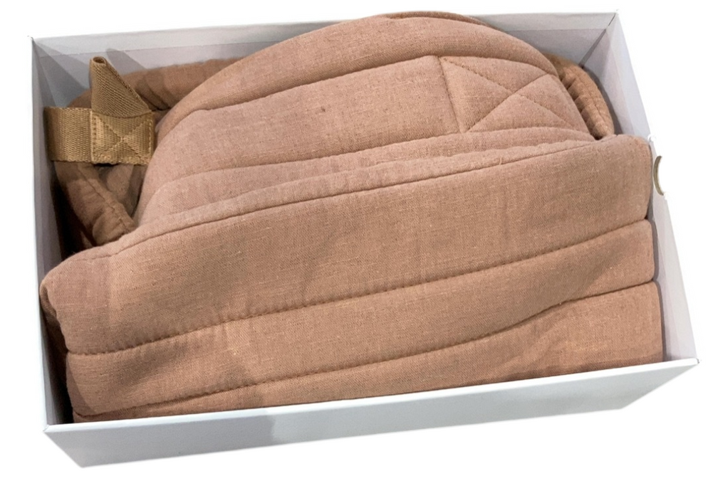 Mabē The Monarch Carrier, Mocha