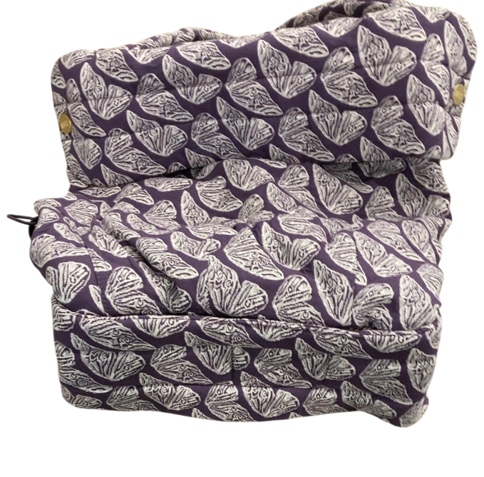 Mabē The Monarch Carrier, Violet Wings