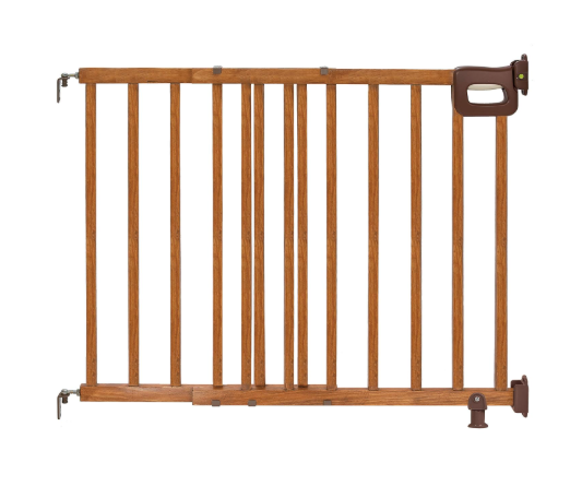 Summer Infant Deluxe Stairway Simple To Secure Wood Gate, Oak