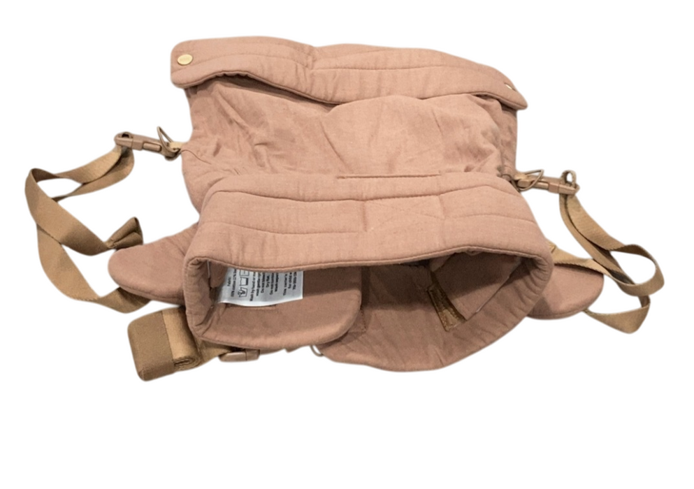 Mabē The Monarch Carrier, Mocha