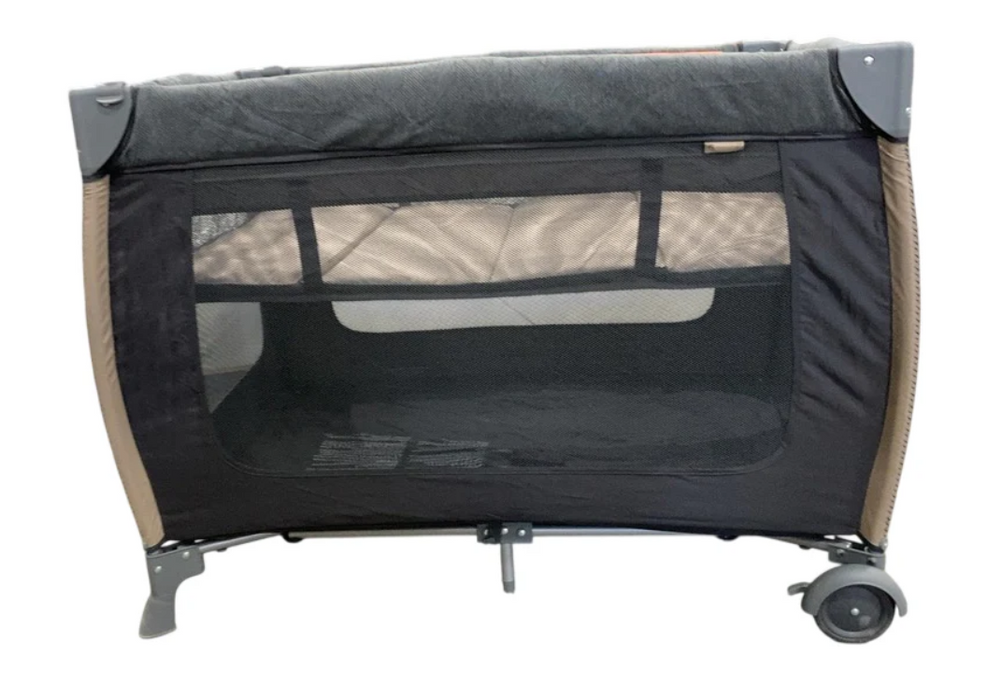 Monbebe Play Yard with Full-Size Rocking Bassinet, Castle Point