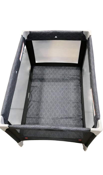Cosco Kids Funsport Play Yard, Noir Dot