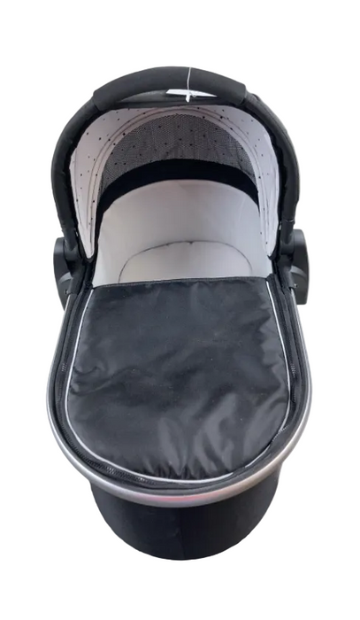 Shop Mockingbird Bassinet, Black, Pre-2026 at GoodBuy Gear