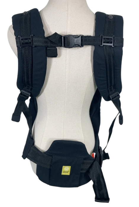 Shop Lillebaby Complete All Seasons Baby Carrier, Black at GoodBuy Gear