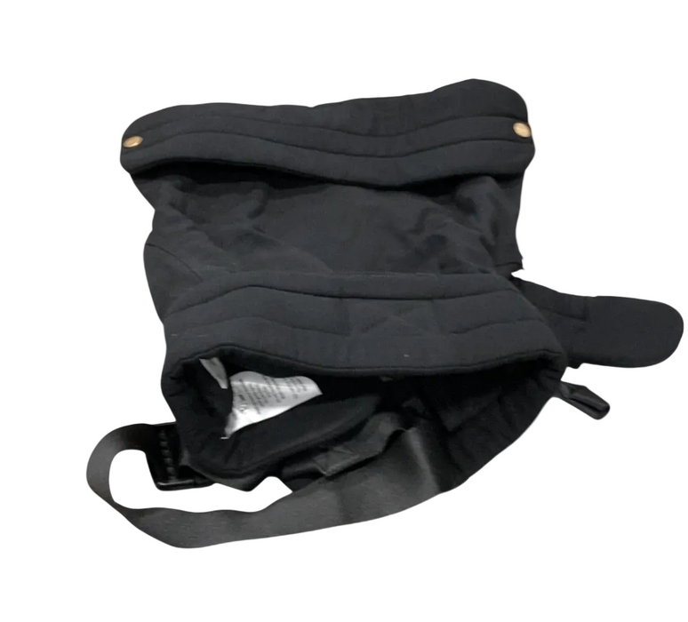 Shop Mabē The Monarch Carrier, Ebony at GoodBuy Gear