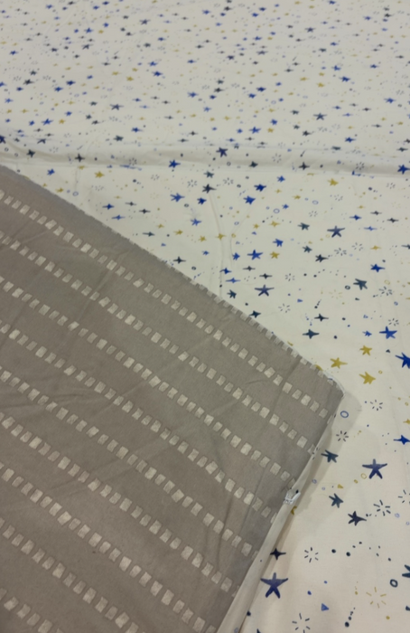 Toki Kids Mega Padded Play Mat 55" x 55", Imperfect Holiday Stars