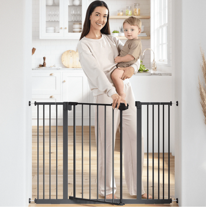 Comfy Cubs Baby Safety Gate with 3 Extensions, Black