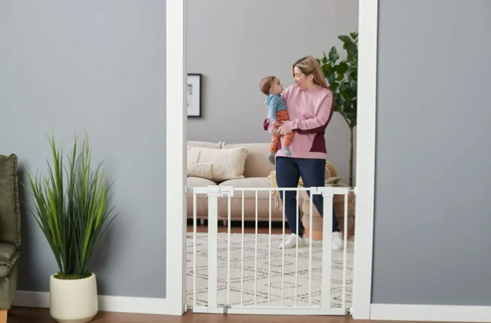 Safety 1st Easy Install Walk-Thru Gate, White
