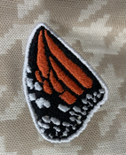 Shop Mabē The Monarch Toddler Sling, Houndstooth at GoodBuy Gear