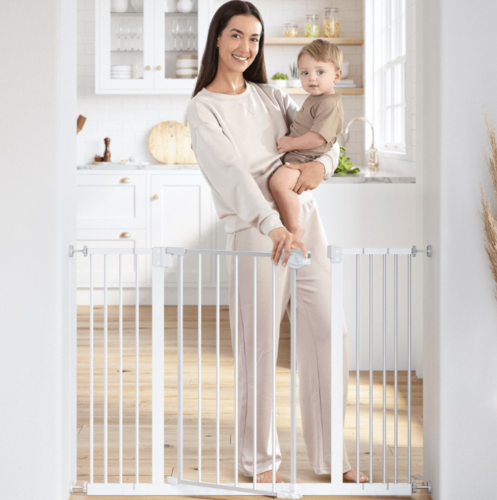 Comfy Cubs Baby Safety Gate with 3 Extensions, White