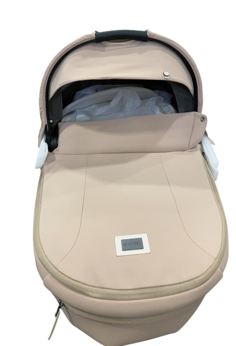 Shop Cybex PRIAM Lux Carry Cot, Cozy Beige at GoodBuy Gear
