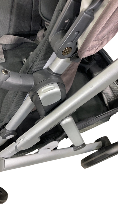 Shop UPPAbaby Vista V3 Stroller, 2024, Theo (Dark Taupe) at GoodBuy Gear