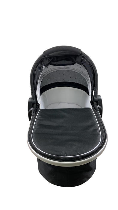 Shop Mockingbird Bassinet 2.0, Black at GoodBuy Gear