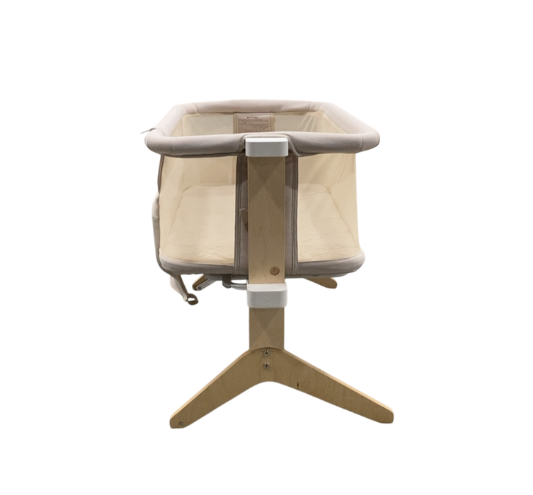 Shop Newton Bassinet And Bedside Sleeper, Sandstone at GoodBuy Gear