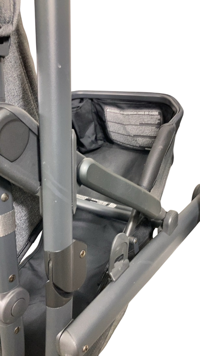 Shop UPPAbaby VISTA V2 Stroller, 2023, Greyson (Charcoal Melange) at GoodBuy Gear