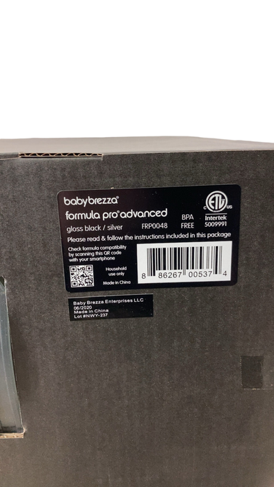 Shop Baby Brezza Formula Pro Advanced Baby Formula Dispenser, White on Black at GoodBuy Gear