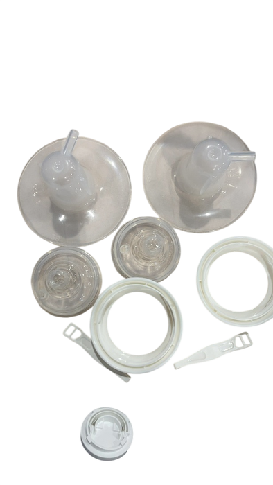 Shop Tommee Tippee Made For Me Wearable Breast Pump, Double, White at GoodBuy Gear