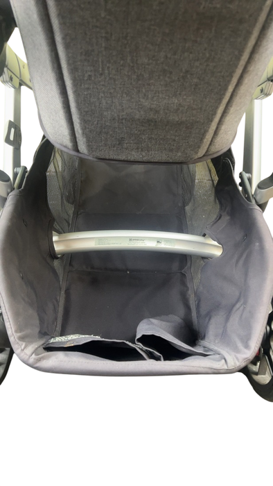 Shop UPPAbaby VISTA Stroller, 2017, Jordan (Grey Melange) at GoodBuy Gear