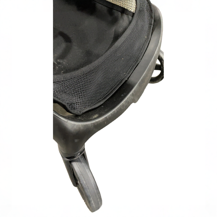 Shop Bugaboo Butterfly 2 Stroller, 2025, Black, Deep Indigo, Deep Indigo at GoodBuy Gear