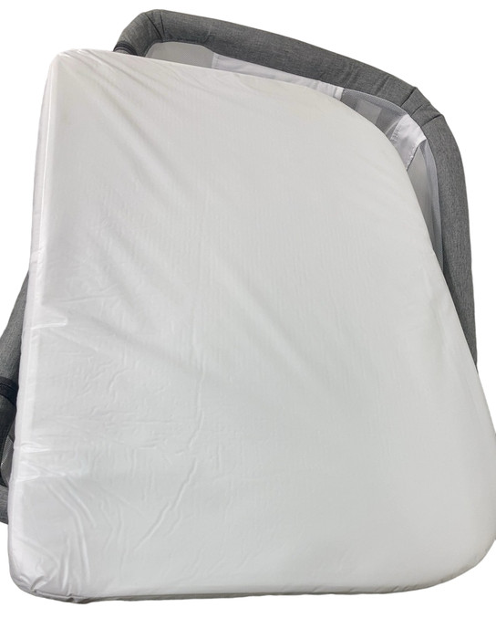 Shop Baby Delight Beside Me Dreamer Bassinet & Bedside Sleeper, Charcoal Tweed at GoodBuy Gear