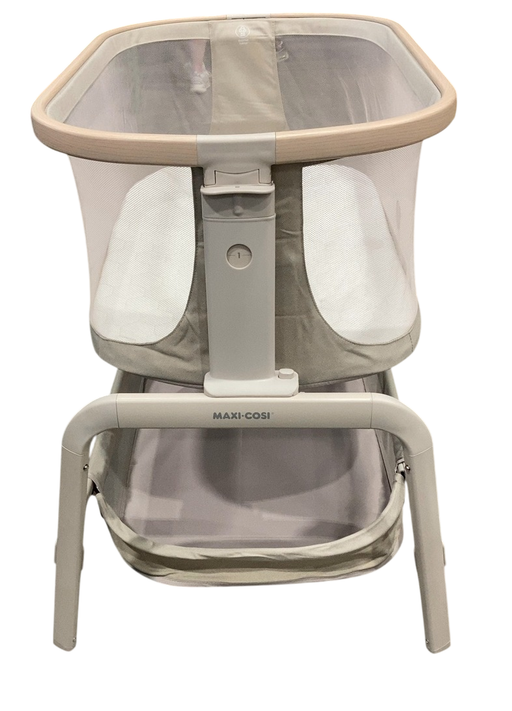 Shop Maxi-Cosi Iora Bedside Bassinet, Classic Oat at GoodBuy Gear
