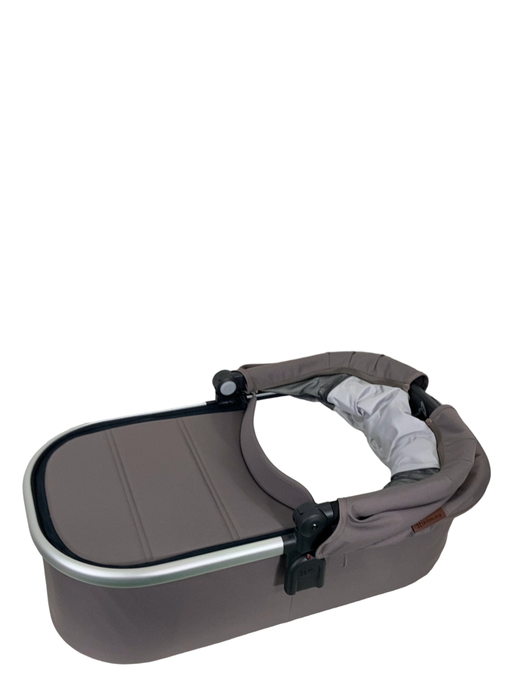 Shop UPPAbaby V2 Bassinet, Theo( Dark Taupe) at GoodBuy Gear
