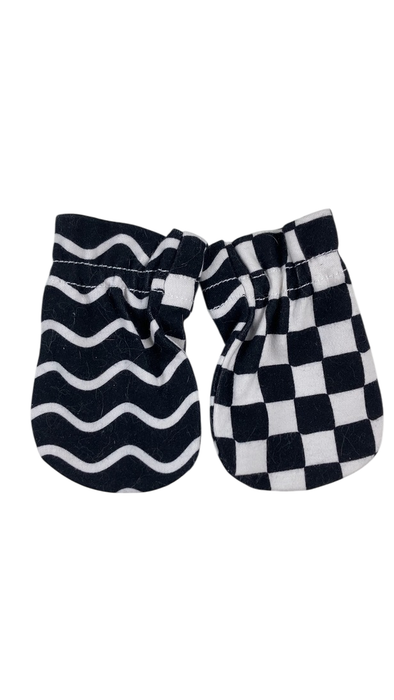 Shop Lovevery The Looker Play Kit at GoodBuy Gear