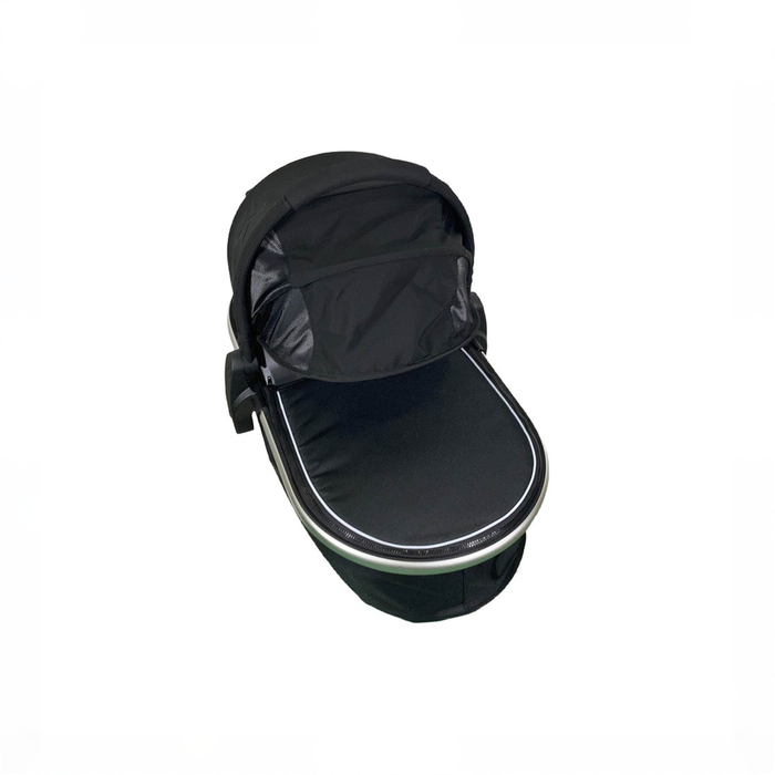 Shop Mockingbird Bassinet, Black, Pre-2026 at GoodBuy Gear