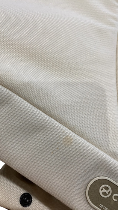 Shop Cybex MIOS LUX Carry Cot, Off White at GoodBuy Gear