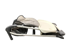 Shop Graco SlimSnacker High Chair at GoodBuy Gear