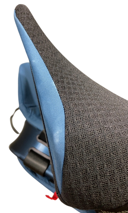 Shop WAYB Pico Portable Car Seat, 2022, Midnight Sky at GoodBuy Gear