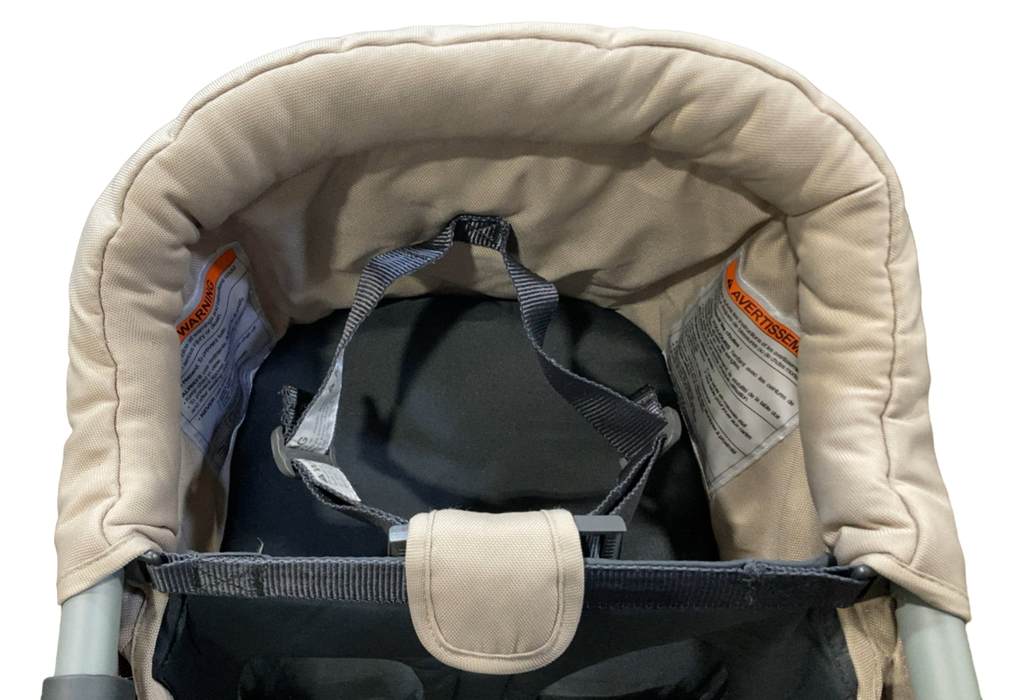 Shop Inglesina Fast Table Chair, Cream at GoodBuy Gear