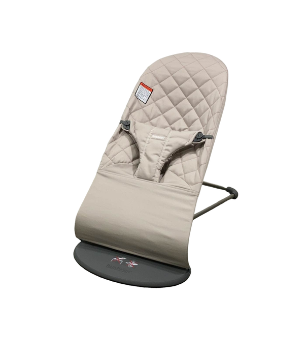 Shop BabyBjorn Bouncer Bliss, Dark Gray Frame, Sand Gray Cotton Classic Quilt at GoodBuy Gear