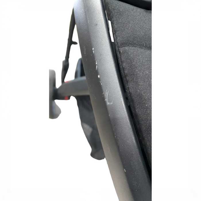 Shop Thule Spring Stroller, 2025, Black, Midnight Black at GoodBuy Gear