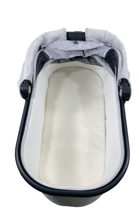Shop UPPAbaby VISTA V2 Stroller, 2023, Anthony (White & Grey Chenille) at GoodBuy Gear